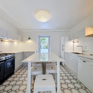 Cottages : Belle maison de caractère + cour !