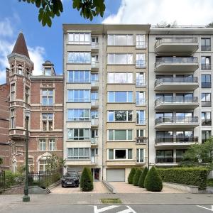 Cinquantenaire -  Bel appartement 2 chambres avec balcon