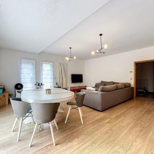 Uccle/Stalle : Jolie maison avec jardin et parking