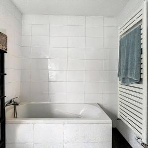 Uccle/Stalle : Jolie maison avec jardin et parking