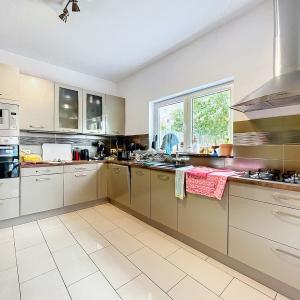 Uccle/Stalle : Jolie maison avec jardin et parking
