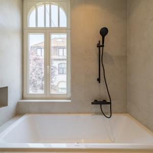 Merjay : Somptueux appartement rénové + vaste terrasse