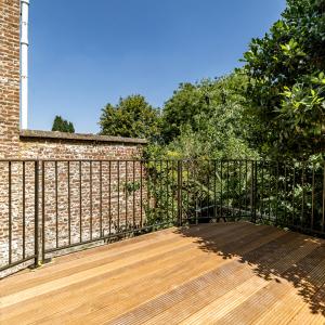 Merjay : Somptueux appartement rénové + vaste terrasse