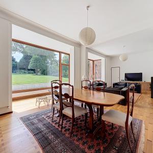 Saint-Job / Vivier d'Oie : Sublime villa avec vaste jardin