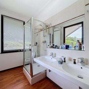 Saint-Job / Vivier d'Oie : Sublime villa avec vaste jardin