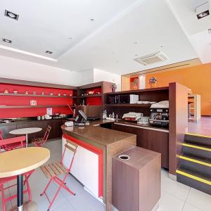 Cinquentenaire - belle surface commerciale de ± 60 m²
