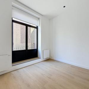 Sablon : Somptueux appartement remis à neuf + terrasse
