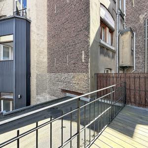 Sablon : Somptueux appartement remis à neuf + terrasse