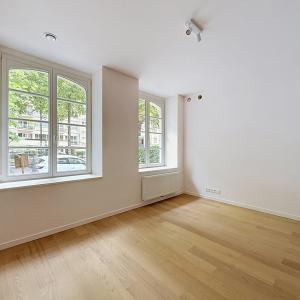 Churchill : Sublime duplex RDC avec jardin neuf