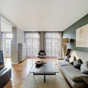 Place de la Bourse : Bel appartement meublé 2 chambres