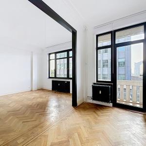 Botanique : Superbe appartement de 2 chambres + balcon