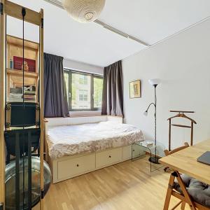 Etang d'Ixelles : Beau studio meublé 