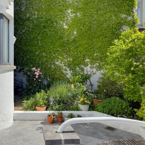 Dieweg - Magnifique maison moderniste avec garage.