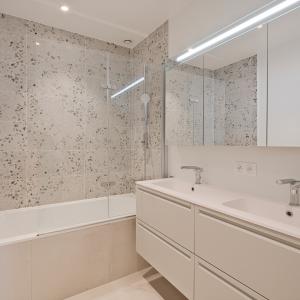 Petit Sablon / Appartement neuf de ± 114 m², 2ch, terrasse