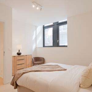 Petit Sablon / Magnifique Rez ±145m², 3ch, terrasse 15m²
