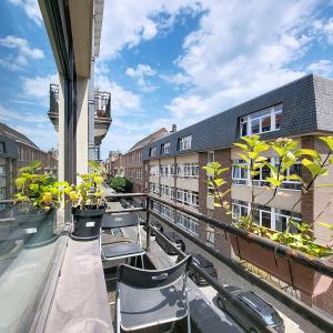 Chatelain : Superbe appartement meublé 2 chambres + terrasse