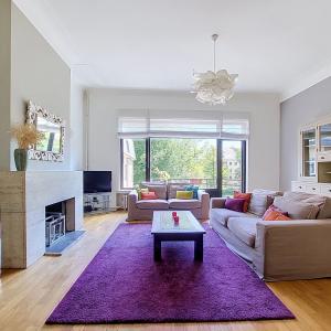 Chatelain : Superbe appartement meublé 2 chambres + terrasse