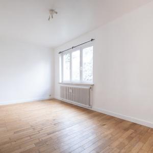 Saint-Gilles/ Châtelain: Bel appartement 2 chambres, bureau 