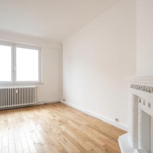 Saint-Gilles/ Châtelain: Bel appartement 2 chambres, bureau 