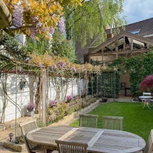 Place Brugmann : maison 6 ch + jardin orienté Sud