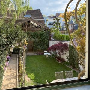 Place Brugmann : maison 6 ch + jardin orienté Sud