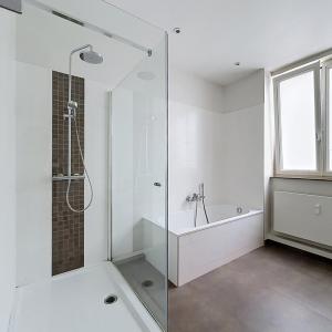 Châtelain / Louise : Bel appartement de caractère
