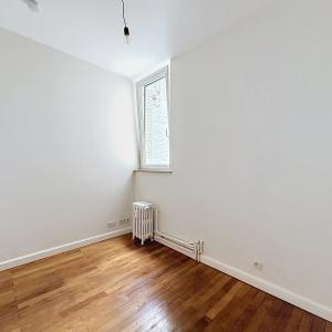 Châtelain / Louise : Bel appartement de caractère