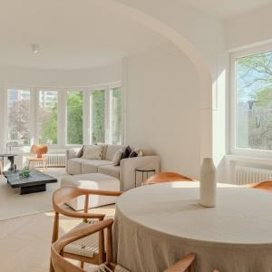 Square Marie Louise - Appartement 113m² rénové 2ch 