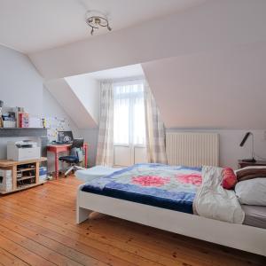 Saint-Gilles : Magnifique maison 4 chambres, cour, parking 