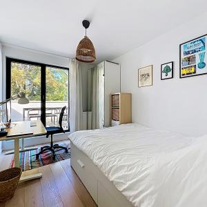 Maison communale d’Uccle : Appartement. 2ch + 3terr. + park.