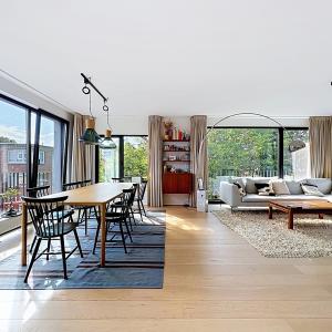 Maison communale d’Uccle : Appartement. 2ch + 3terr. + park.