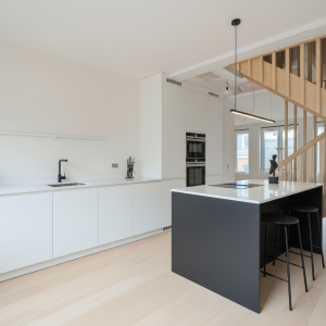 Chatelain/Tenbosch - Lumineux triplex de ± 185 m² + terrasse
