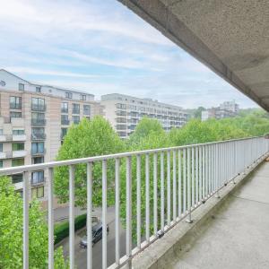 Lycée Français  - Appartement lumineux, terrasse et garage