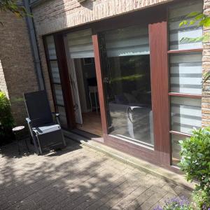 Saint-Job : bel appartement studio + Terrasse 