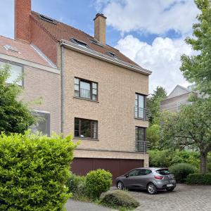 Saint-Job : bel appartement studio + Terrasse 