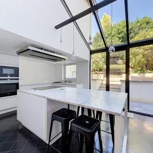 Floréal : Magnifique maison de Maître 4 chambres + jardin