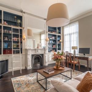Sq. Marie-Louise : Magnifique maison de maitre 8ch + jardin