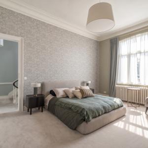 Sq. Marie-Louise : Magnifique maison de maitre 8ch + jardin