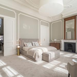 Sq. Marie-Louise : Magnifique maison de maitre 8ch + jardin