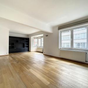 Pl. Brugmann/Châtelain : Superbe duplex 4 chambres 
