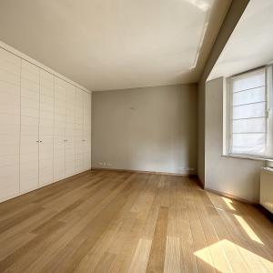 Pl. Brugmann/Châtelain : Superbe duplex 4 chambres 