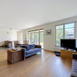 Brugmann Court : Superbe appartement 2 chambres + terrasse