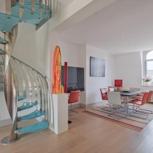 Place Brugmann, sublime triplex 3 ch  rénové avec terrasse