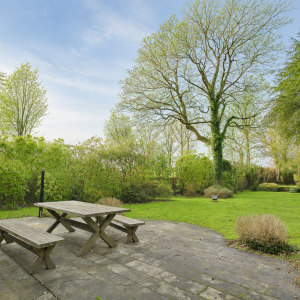 Leo Errera - Villa de 670 m² bruts, jardin & prof. libérale.