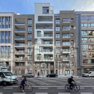 Cinquantenaire: magnifique appt 2020, terrasse et parking 