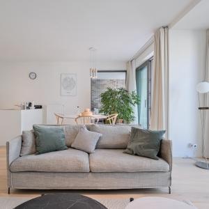 Cinquantenaire: magnifique appt 2020, terrasse et parking 