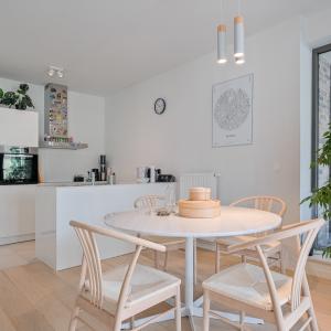 Cinquantenaire: magnifique appt 2020, terrasse et parking 