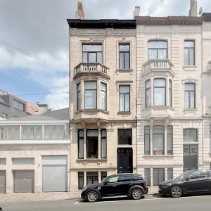 Place Brugmann - Magnifique immeuble de rapport (4unités).