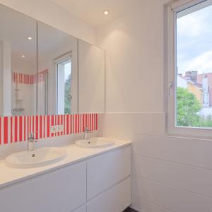 Uccle, Ravissante maison rénovée 5 ch avec jardin