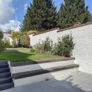 Uccle, Ravissante maison rénovée 5 ch avec jardin